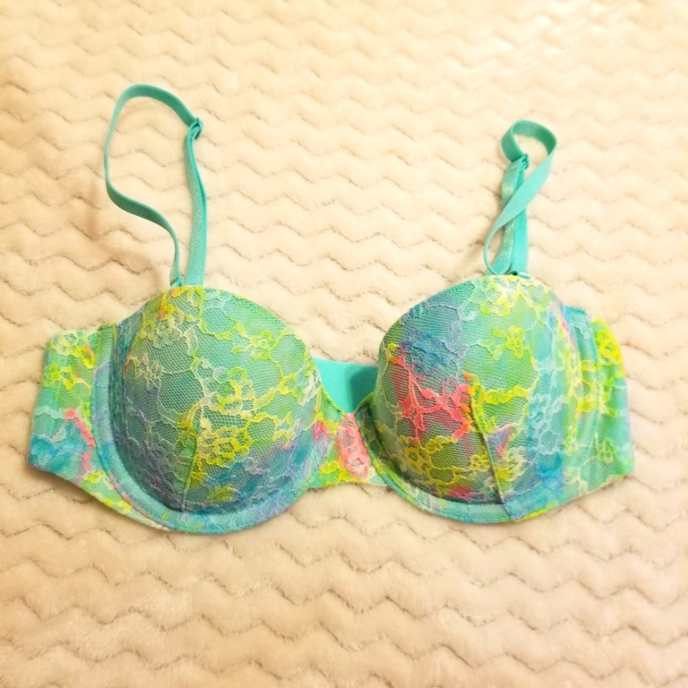 Victoria's Secret Multi-Way Lace Push Up Bra